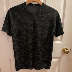 Lululemon camo workout shirt (Damaged)